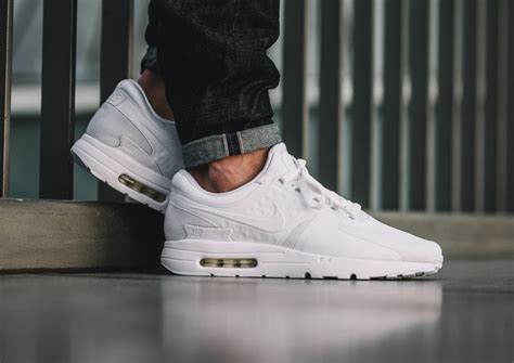 nike air max zero essential wit|air max 90 essential 2020.